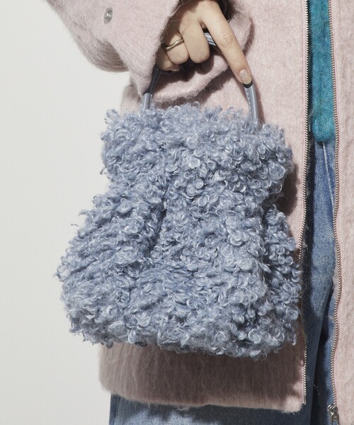 Firsthand（ファーストハンド）の「Firsthand/ファーストハンド エコファーワンハンドルバッグ（ハンドバッグ・レディース・ブラック/サックスブルー/オフホワイト/グリーン・ONE SIZE）」の16枚目の写真