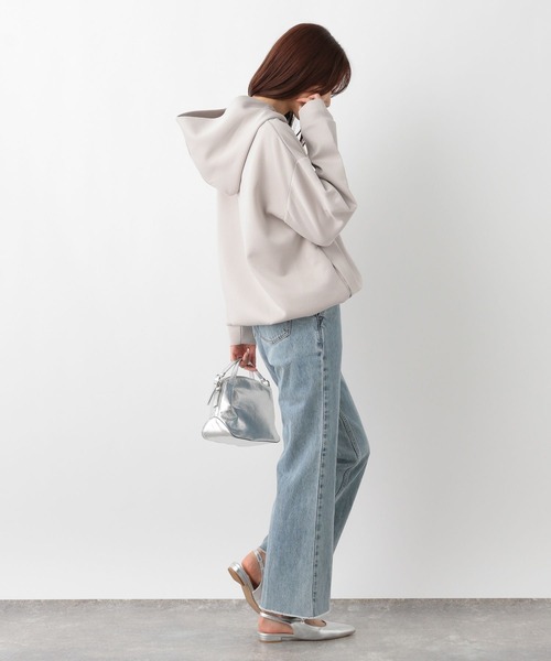 GLOBAL WORK（グローバルワーク）の「ライトクッションZIPパーカー/115482（パーカー・レディース・モカ/ブラック/グレイッシュベージュ/杢グレー・LARGE/MEDIUM）」の14枚目の写真