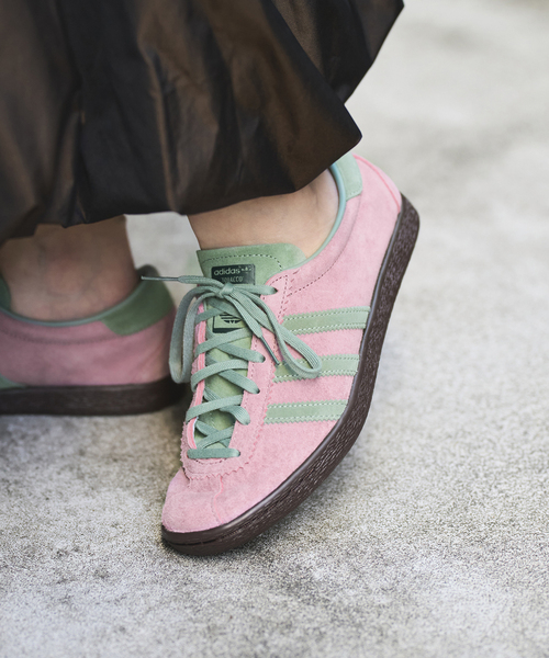 IENA（イエナ）の「adidas Originals/アディダス オリジナルス Tobacco/タバコ JR2741/JR2743（スニーカー・レディース・ネイビー/ボルドー・22.5cm/23cm/23.5cm/24cm/24.5cm/25cm）」の4枚目の写真