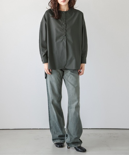 La-gemme(ラジェム)の「ラウンドヘムブラウス(シャツ/ブラウス・レディース・ホワイト/ブラック/グレー系その他・フリー)」の4枚目の写真