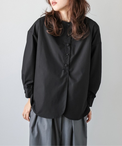 La-gemme(ラジェム)の「ラウンドヘムブラウス(シャツ/ブラウス・レディース・ホワイト/ブラック/グレー系その他・フリー)」の19枚目の写真