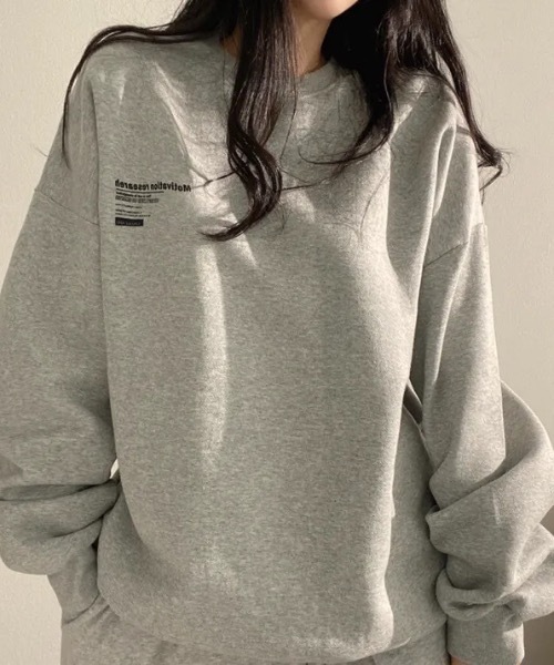 Teem Store(チームストア)の「裏起毛バックプリントオーバーサイズスウェットプルオーバー(スウェット・レディース・グレー/ブラック/アイボリー/チャコール・L/M)」の15枚目の写真