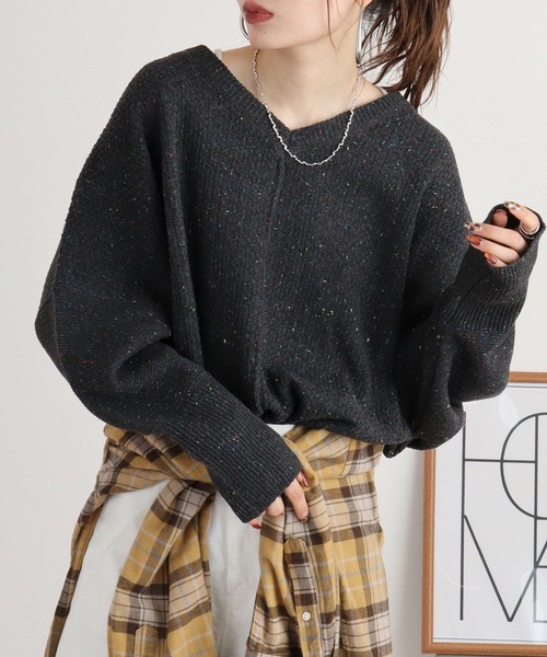 myke(ミーカ)の「myke カラーネップ Vネックドルマンニット(ニット/セーター・レディース・グレー/アイボリー/オレンジ/チャコール・M)」の14枚目の写真