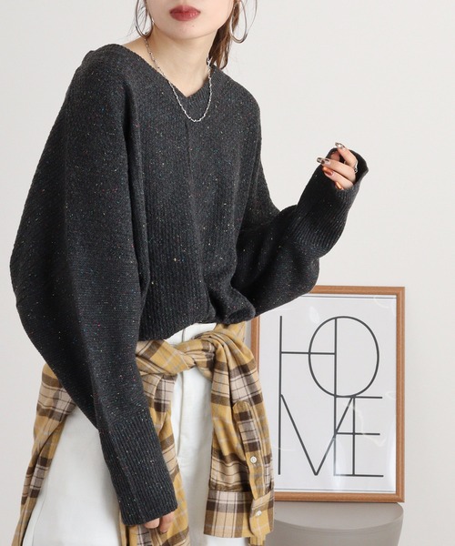 myke(ミーカ)の「myke カラーネップ Vネックドルマンニット(ニット/セーター・レディース・グレー/アイボリー/オレンジ/チャコール・M)」の15枚目の写真