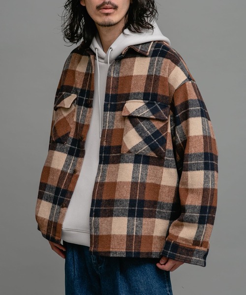 URBAN RESEARCH Sonny Label(アーバンリサーチサニーレーベル)の「シャギーチェックレギュラーカラーシャツ(シャツ/ブラウス・メンズ・ブルー系その他/レッド系その他/ブラウン系その他・LARGE/MEDIUM)」の2枚目の写真