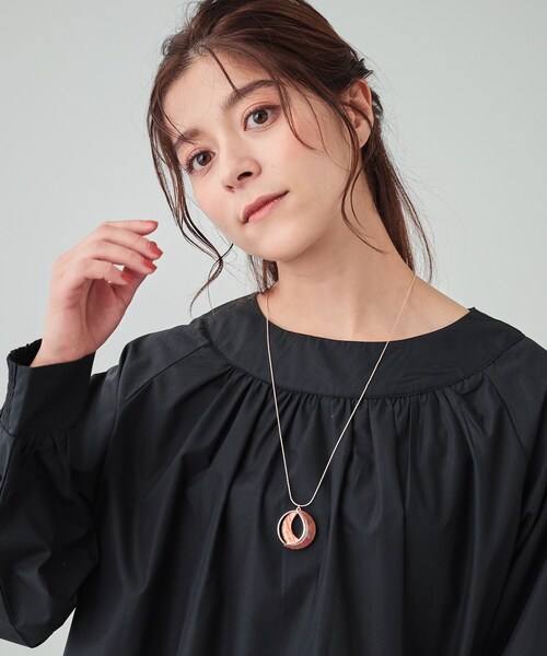 SHOO・LA・RUE（シューラルー）の「◆三日月サークルネックレス（ネックレス・レディース・ピンクゴールド/ゴールド/シルバー系その他・00）」の4枚目の写真