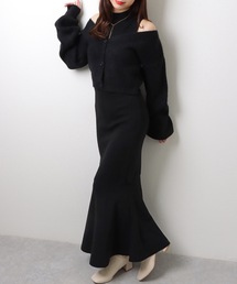 ブラック ノースリーブ ロングニットワンピース ツイストVネックロングニットワンピース | ファッション通販サイト NUGU