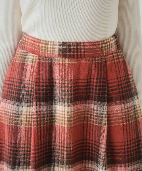 DRESKIP（ドレスキップ）の「◆【S-LL】見た目もあったか シャギー調チェックフレアスカート（スカート・レディース・ベージュ系1/ワイン系3/ブラック系1・04/03/02/01）」の19枚目の写真