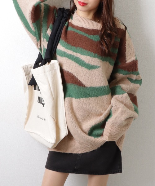 Lace Ladies(レースレディース)の「配色 ラウンドネック オーバーサイズ シャギー ニットトップス(ニット/セーター・レディース・グリーン/レッド・FREE)」の5枚目の写真