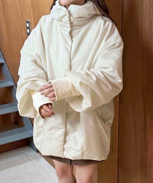 トゥモローランド⭐︎ボアコクーンジャケット⭐︎ホワイト Spick & Span（スピックアンドスパン）の「タックコクーンハーフボア