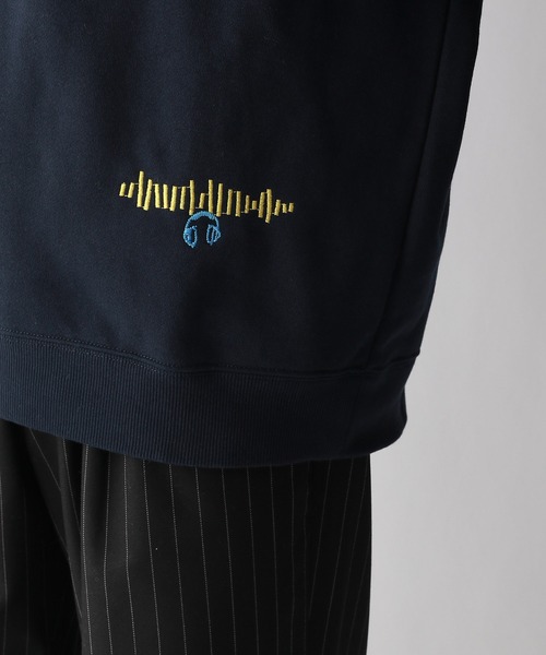 RAGEBLUE（レイジブルー）の「サガラ刺繍/ワッペンデザイン/オーバーサイズスウェット（スウェット・メンズ・ホワイト/ネイビー/イエロー・LARGE/MEDIUM）」の13枚目の写真