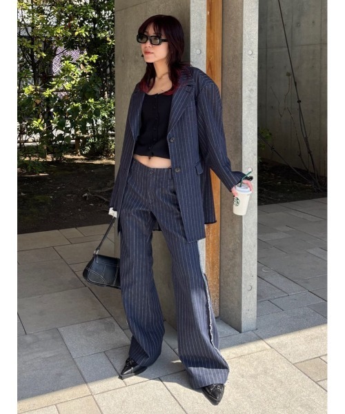 SLY（スライ）の「【限定展開】CUT OUT L/W DENIM FLARE PT カット アウト ロー ウエスト デニム フレア パンツ（デニムパンツ・レディース・マルチ・2/1）」の20枚目の写真