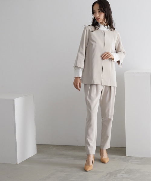 Callarus(カラルス)の「【入学式・卒業式・フォーマル】バックプリーツデザインジャケットストレッチパンツスーツ(ジャケット+パンツ)〔Callarus〕(スーツセット・レディース・ブラック/ベージュ・LL/L/M/S/3L)」の9枚目の写真