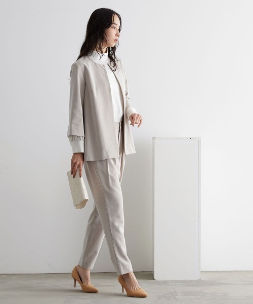 Callarus(カラルス)の「【入学式・卒業式・フォーマル】バックプリーツデザインジャケットストレッチパンツスーツ(ジャケット+パンツ)〔Callarus〕(スーツセット・レディース・ブラック/ベージュ・LL/L/M/S/3L)」の5枚目の写真