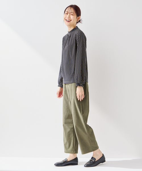Petit Honfleur(プチオンフルール)の「コーデュロイパンツ(スラックス・レディース・アイボリー/ブラック/カーキ・M/L)」の13枚目の写真