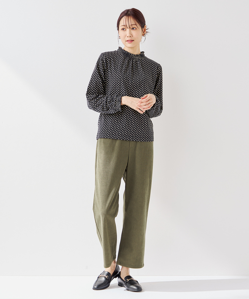 Petit Honfleur(プチオンフルール)の「コーデュロイパンツ(スラックス・レディース・アイボリー/ブラック/カーキ・M/L)」の12枚目の写真