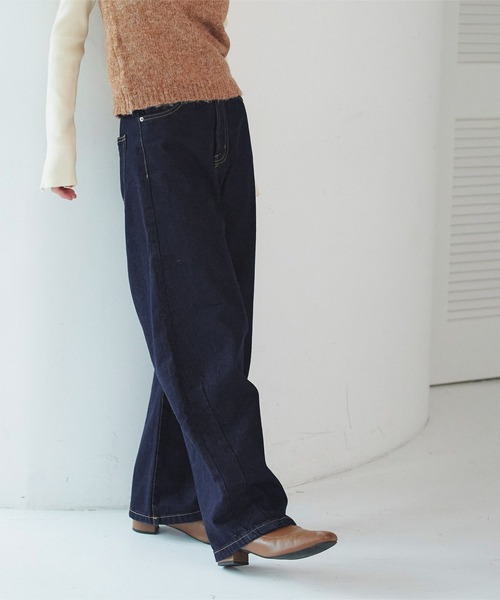 titivate(ティティベイト)の「カーブラインデニムパンツ(デニムパンツ・レディース・ブラック系その他/ブラック系その他2/アイボリー/ライトブルー/インディゴブルー/ブルー・M)」の18枚目の写真