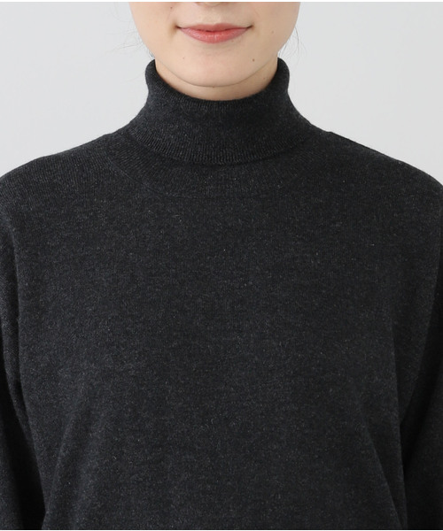 IENA(イエナ)の「cash&barba/キャッシュ&バルバ MONGORIAN CASHMERE T/N ニット(ニット/セーター・レディース・アイボリー/ブラック・1)」の8枚目の写真