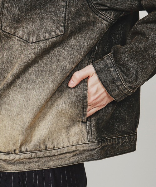 tk.TAKEO KIKUCHI（ティーケータケオキクチ）の「ウォッシュドカラーデニムブルゾン（デニムジャケット・メンズ・ネイビー/ブラック・02/03）」の7枚目の写真