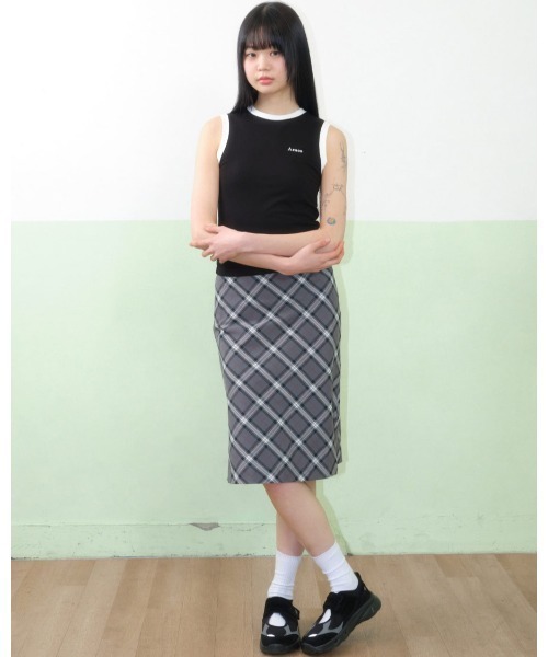 AMESWORLDWIDE（アメスワールドワイド）の「A'GEM/9 × .kom 『AMESWORLDWIDE/アメスワールドワイド』BASIC LOGO SLEEVELESS TEE /ベーシックロゴスリーブレスTEE（タンクトップ・レディース・ブルー/ブラック/ホワイト/ピンク・FREE）」の11枚目の写真