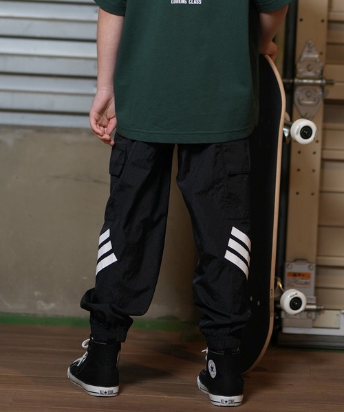 adidas（アディダス）の「adidas/アディダス K FI ｳｰﾌﾞﾝﾊﾟﾝﾂ キッズ ロンパン KTC55（その他パンツ・キッズ・ブラック・130cm/140cm/150cm/160cm）」の3枚目の写真