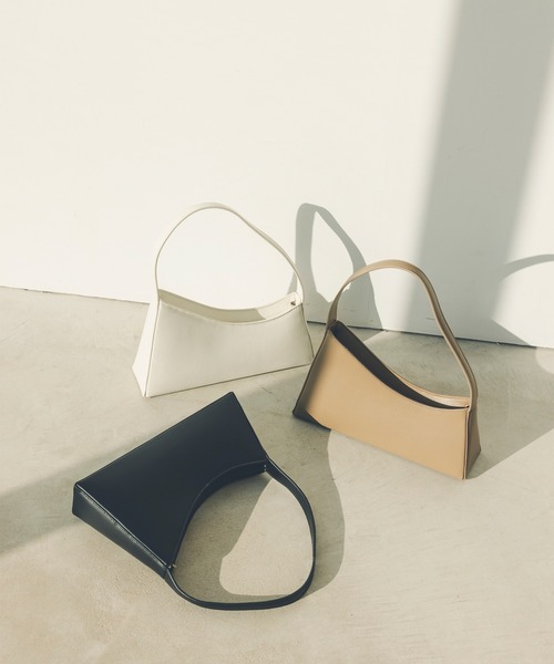 ◼️Rika◼️【 美品 】anuans 本革ワンハンドルバッグ　ベージュ ◼️Rika様専用◼️【 美品 】anuans 本革ワンハンドルバッグ