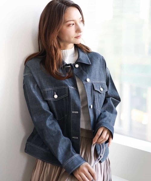 MK MICHEL KLEIN（エムケーミッシェルクラン）の「デニムライクジャケット（デニムジャケット・レディース・ネイビー・38）」の2枚目の写真