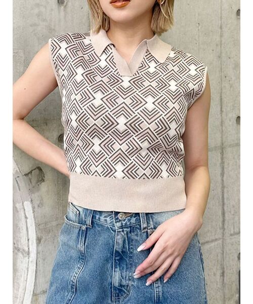 MURUA(ムルーア)の「ジオメトリックニットタンク(タンクトップ・レディース・グレー/ブラック/ベージュ・FREE)」の3枚目の写真