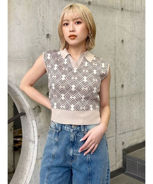 MURUA(ムルーア)の「ジオメトリックニットタンク(タンクトップ・レディース・グレー/ブラック/ベージュ・FREE)」の5枚目の写真