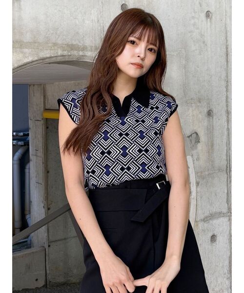 MURUA(ムルーア)の「ジオメトリックニットタンク(タンクトップ・レディース・グレー/ブラック/ベージュ・FREE)」の12枚目の写真