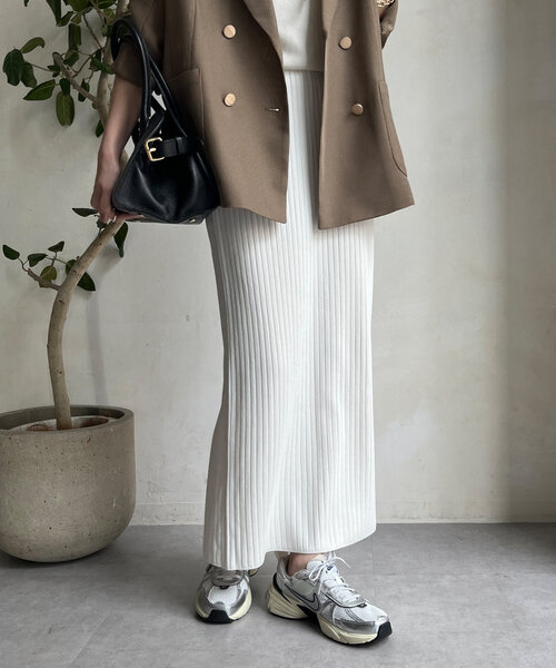 DouDou（ドゥドゥ）の「リブニットタイトスカート（スカート・レディース・オレンジ/アイボリー/グレイッシュベージュ/ブラック・FREE）」の6枚目の写真