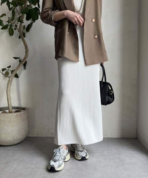 DouDou（ドゥドゥ）の「リブニットタイトスカート（スカート・レディース・オレンジ/アイボリー/グレイッシュベージュ/ブラック・FREE）」の5枚目の写真