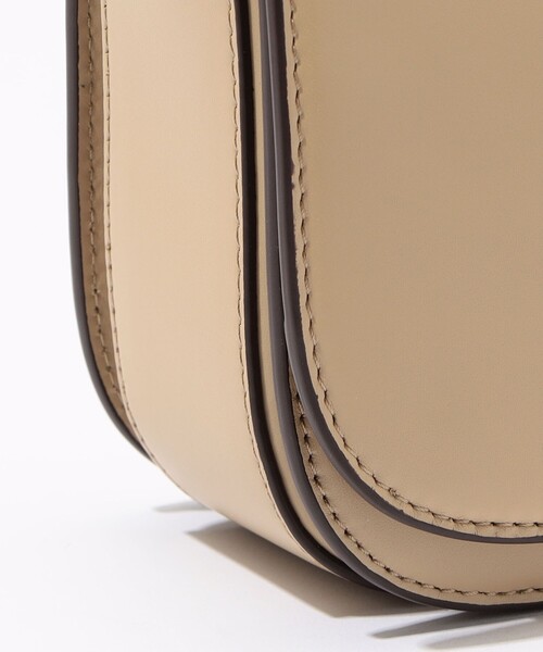 TOMORROWLAND （トゥモローランド）の「PUNTI. ESSENCE SHLD　ショルダーバッグ（バックパック/リュック・レディース・ブラック/ベージュ・FREE）」の9枚目の写真