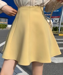 デートやお出かけに◎フェミニンフレアハイウエストスカート