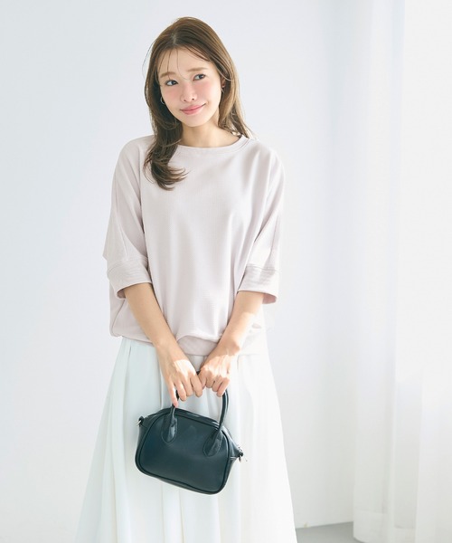 coca(coca)(コカ)の「エンボスドルマントップス(Tシャツ/カットソー・レディース・ライトベージュ/ブラック/ライトグレー/ブラウン・S/M/L/XL)」の17枚目の写真