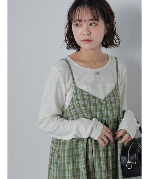 ehka sopo（エヘカソポ）の「リボンチャーム付きカットソー（Tシャツ/カットソー・レディース・ブラック/グレー/サックスブルー/キナリ・F）」の6枚目の写真