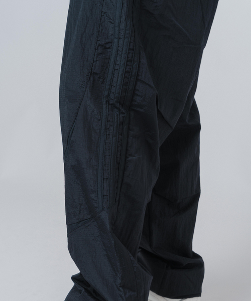 JOINT WORKS（ジョイントワークス）の「adidas/アディダス2000 TP（その他パンツ・レディース・グレー/ブラック・SMALL）」の5枚目の写真