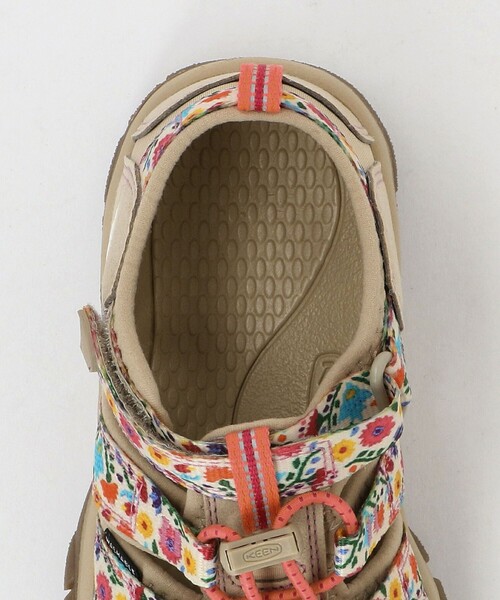 KEEN(キーン)の「<KEEN>ニューポート エイチツー サンダル / キッズ 20cm-22cm(サンダル・キッズ・ブラック/ベージュ・21cm/22cm/20cm)」の8枚目の写真