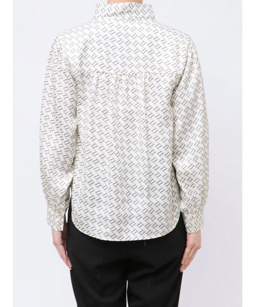 TONAL(トーナル)の「モノグラムカッセンボウタイブラウス(シャツ/ブラウス・レディース・ベージュ/オフホワイト・MEDIUM)」の13枚目の写真