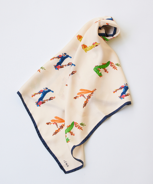 IENA（イエナ）の「SCARF IENA スカーフ（バンダナ/スカーフ・レディース・ホワイト/ネイビー・FREE）」の3枚目の写真