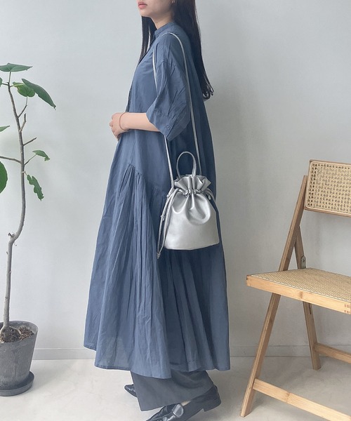 AS KNOW AS plus(アズノゥアズプラス)の「●インドコットン 切替えギャザー前開き5分袖ワンピース(ワンピース・レディース・ホワイト×ブラック/グレイッシュベージュ/ホワイト×ネイビー/ダークブルー/ブラック/ネイビー×ホワイト・FREE)」の21枚目の写真