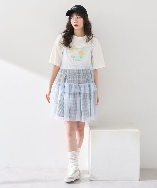 earth music&ecology（アースミュージックアンドエコロジー）の「チュールミニキャミワンピース（ワンピース・レディース・オフホワイト/ブラック/サックスブルー・FREE）」の11枚目の写真