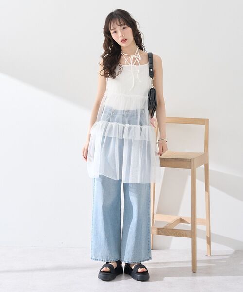 earth music&ecology（アースミュージックアンドエコロジー）の「チュールミニキャミワンピース（ワンピース・レディース・オフホワイト/ブラック/サックスブルー・FREE）」の18枚目の写真