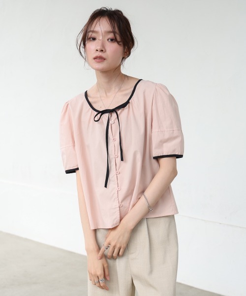 Bab(バブ)の「パイピングリボンブラウス(シャツ/ブラウス・レディース・オフホワイト/ベージュ/ピンク・M)」の20枚目の写真