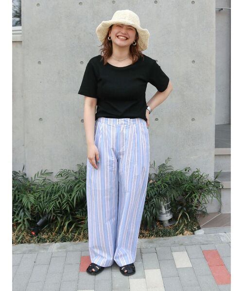 Ungrid（アングリッド）の「パット付きバックオープンTee（Tシャツ/カットソー・レディース・ピンク/オフホワイト/ブラック・FREE）」の4枚目の写真