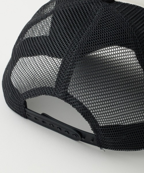 X-girl(エックスガール)の「LETTERING LOGO EMBROIDERED TRUCKER CAP(キャップ・レディース・ホワイト/ベージュ/ライトピンク・ONE SIZE)」の8枚目の写真