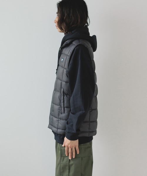SPLR(エス・ピー・エル・アール)の「SPLR/エスピーエルアール Squere Stitch Down Vest 中綿ベスト(ベスト・メンズ・チャコール・L/XL)」の19枚目の写真