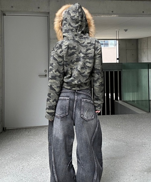 KsG（ケーエスジー）の「damage balloon denim（デニムパンツ・レディース・ダークグレー・MEDIUM/LARGE）」の4枚目の写真