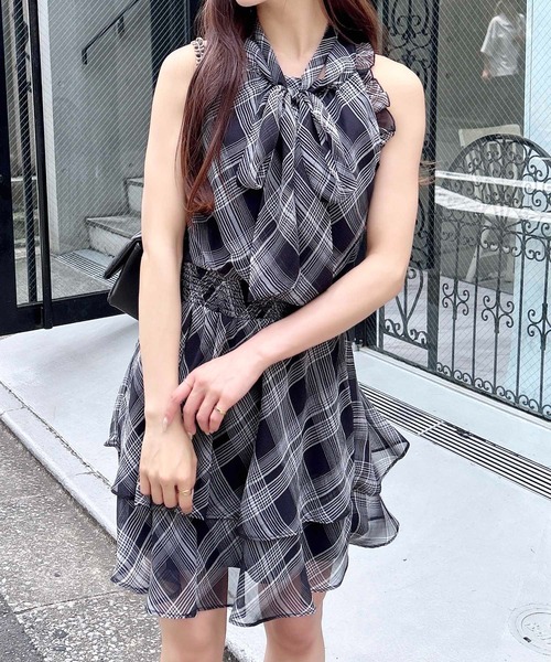 INGNI(イング)の「2Wayリボンアメスリフリルミニワンピース(ワンピース・レディース・ホワイト系その他6/ブラック/ブラック系/ブラック系その他3・M)」の6枚目の写真