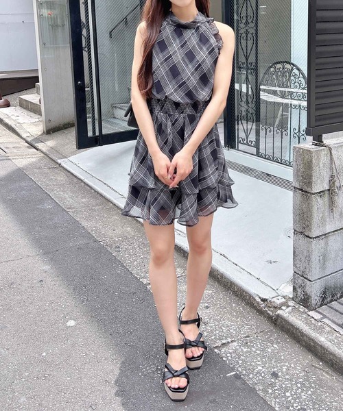 INGNI(イング)の「2Wayリボンアメスリフリルミニワンピース(ワンピース・レディース・ホワイト系その他6/ブラック/ブラック系/ブラック系その他3・M)」の9枚目の写真